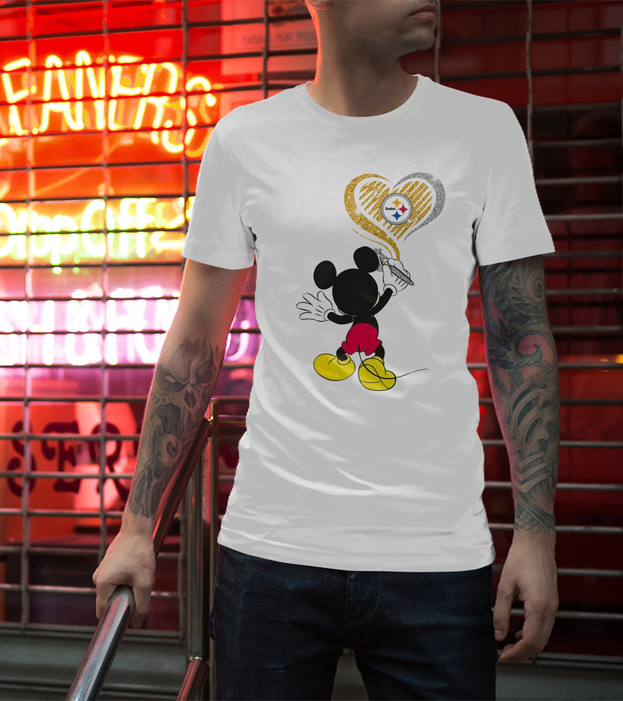 Mickey Mouse Heart Art Pittsburgh Steelers T-Shirt