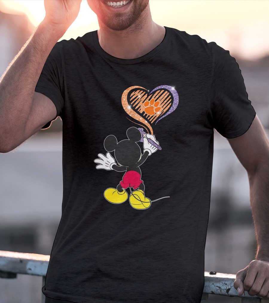 Mickey Painting Clemson Tigers Paw In Heart Shape T-Shirt