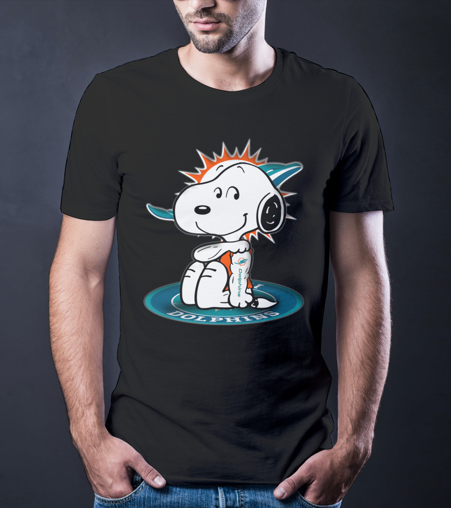 Snoopy Miami Dolphins Fan Football T-Shirt