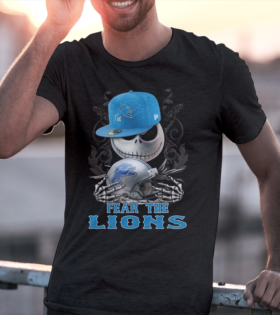 Fear The Lions Skull With Detroit Lions Cap And Helmet T-Shirt