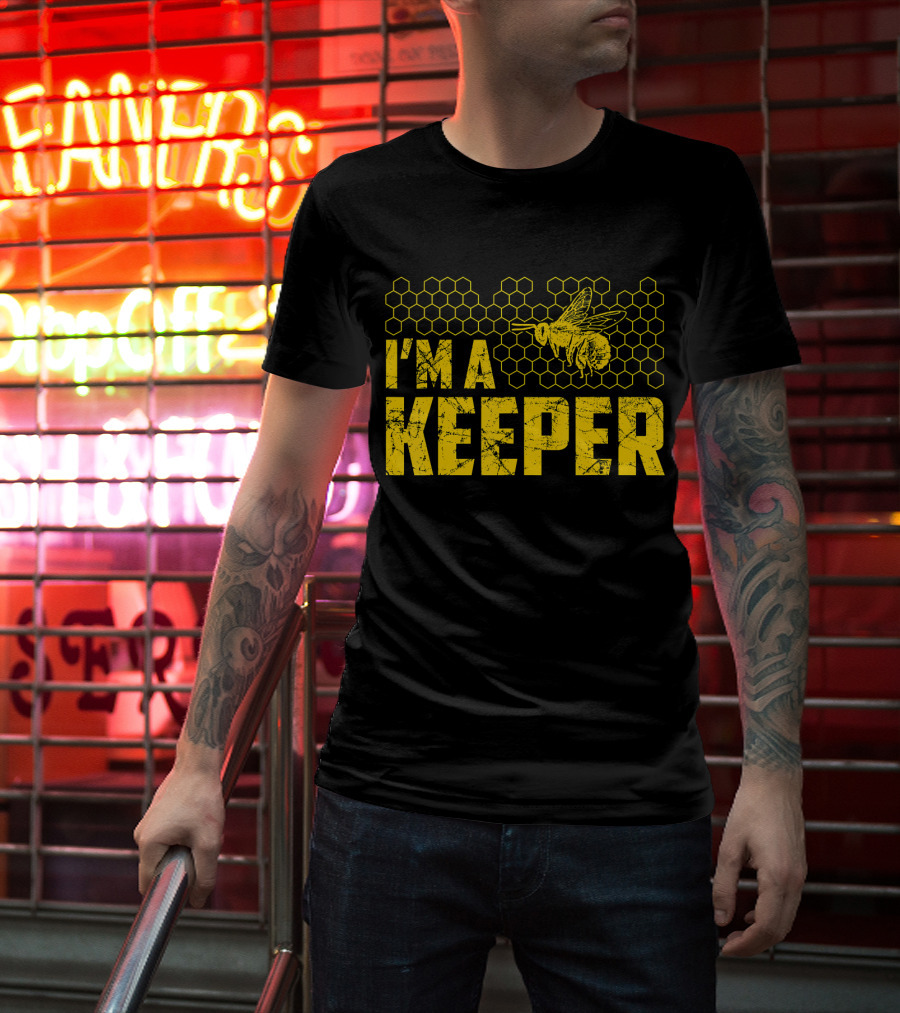 I'm A Keeper Beekeeping Honeycomb Bee T-Shirt