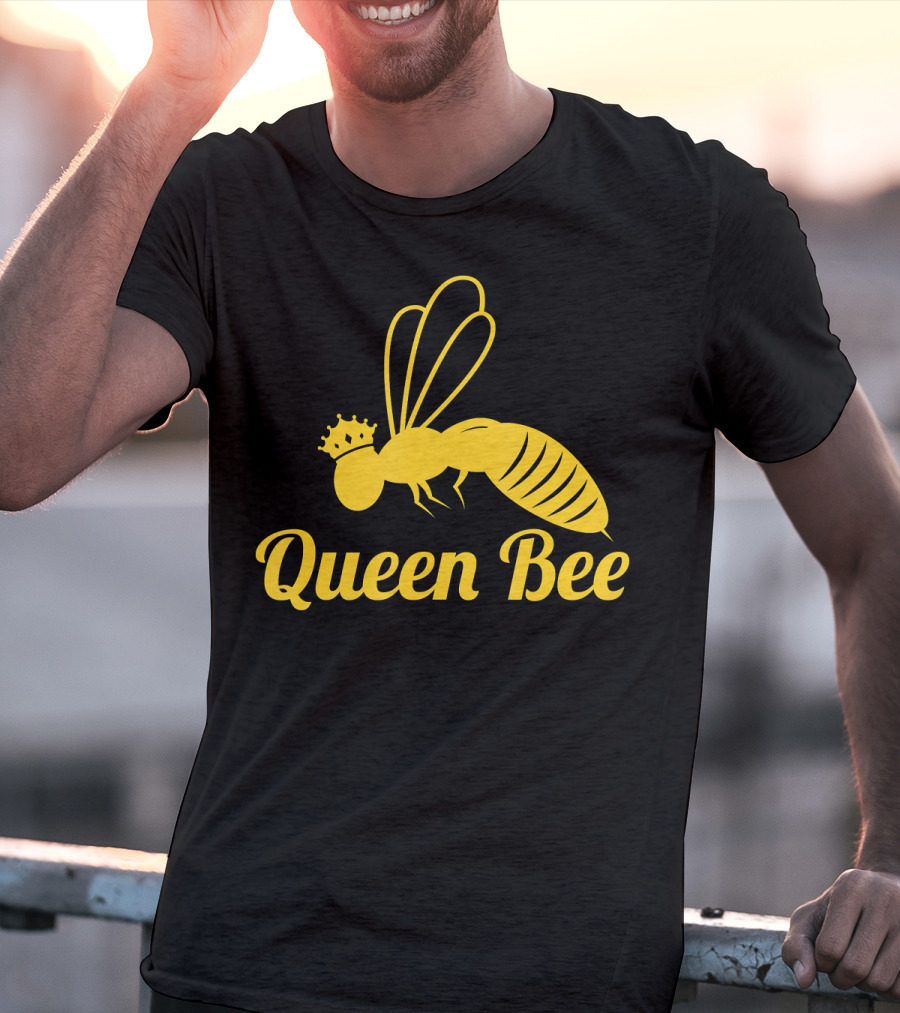 Queen Bee Funny Beekeeper Beekeeping T-Shirt