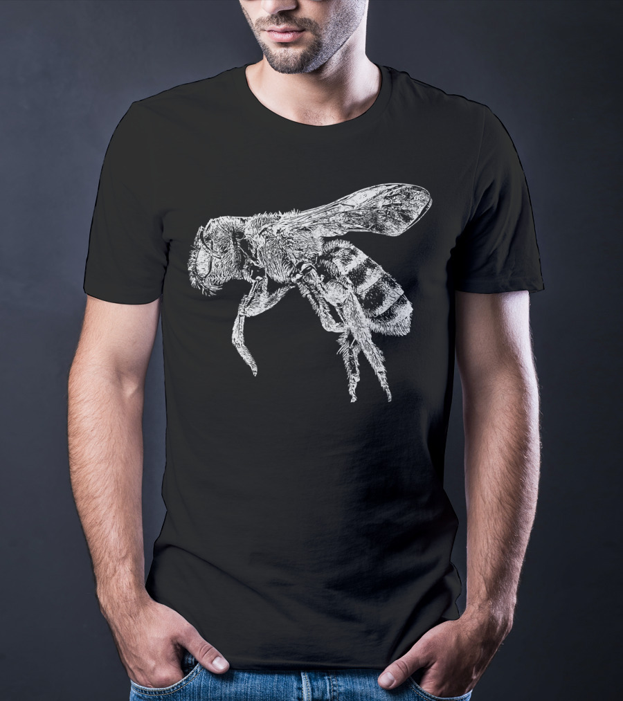 Great Distressed Cute Bee Sketch T-Shirt