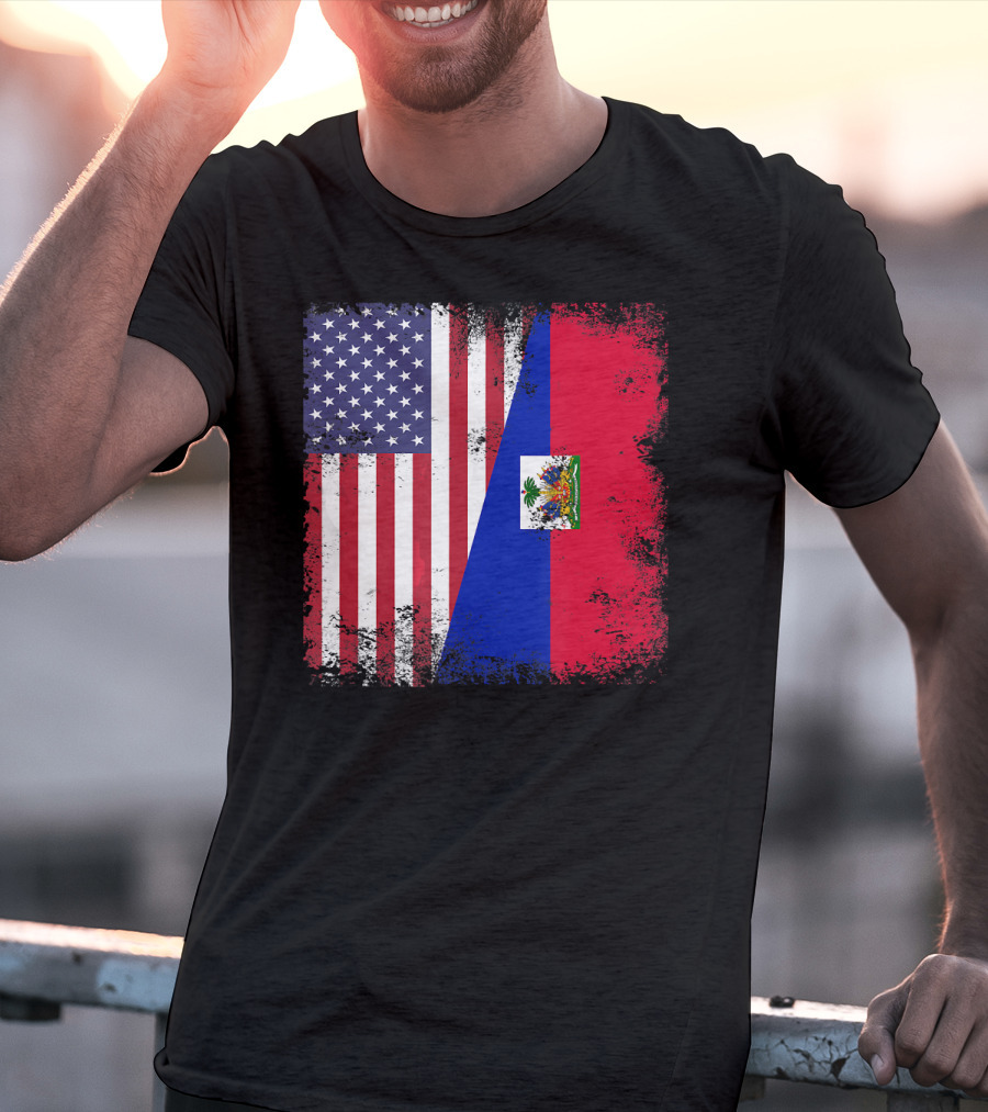 Half Haitian Flag Vintage Haiti U USA Grunge Style Flag Fusion T-Shirt