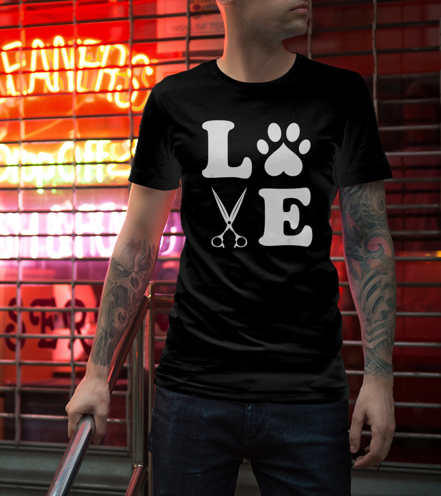 LOVE Dog Grooming With Scissors And Paw Prints T-Shirt