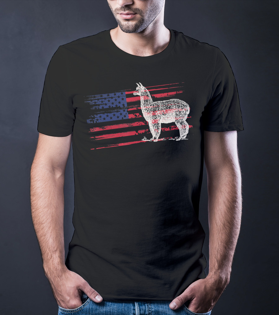 Alpaca Vicuna With US American Flag In Rustic T-Shirt