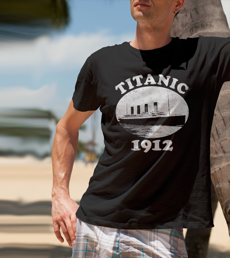 Titanic 1912 Historic Vintage Cru Ocean Liner Classic T-Shirt