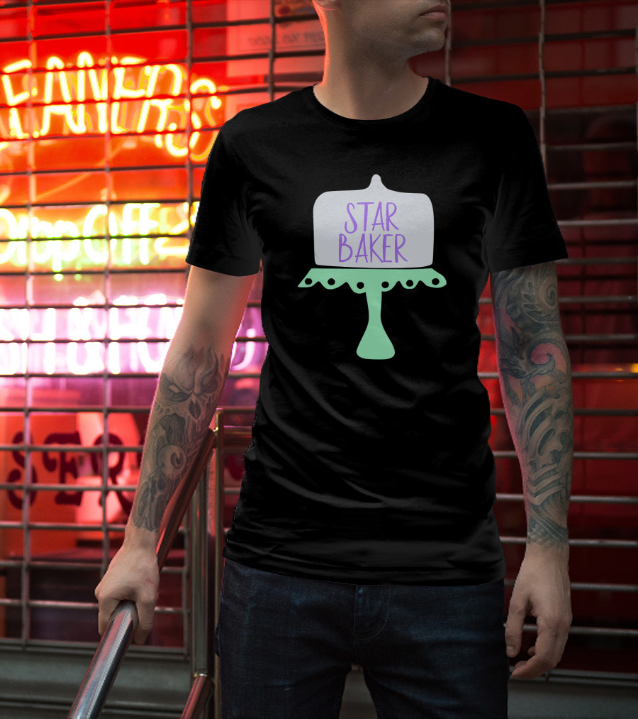 Star Baker Cake Stand Design For The Baking Fan T-Shirt