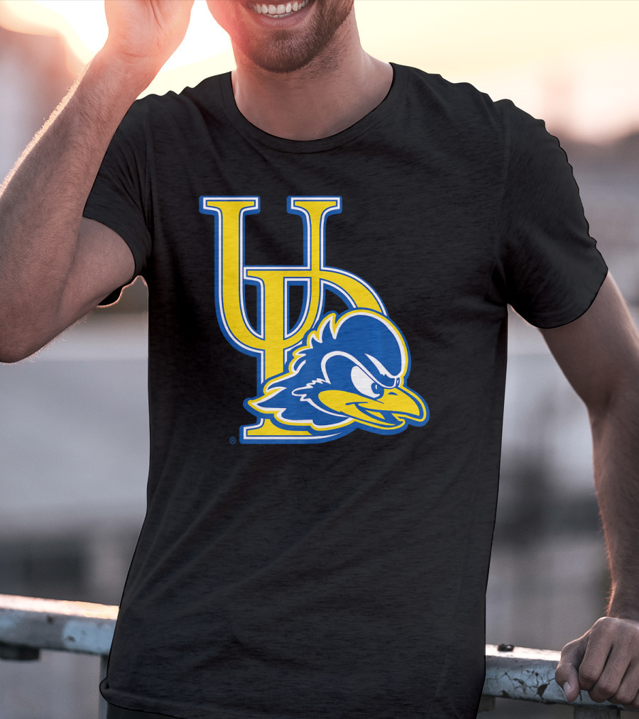 University Of Delaware Blue Hens Logo PPDEL11 T-Shirt