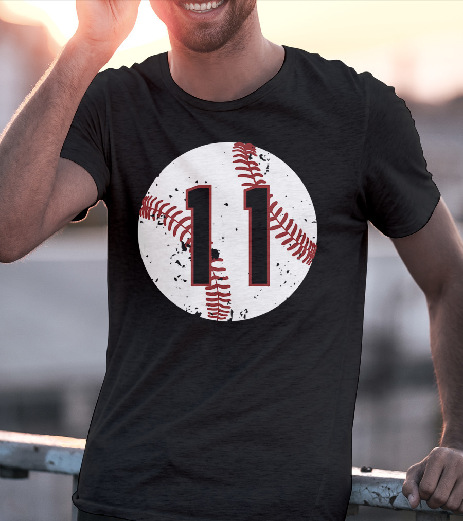 Vintage Baseball Number 11 Cool Softball Circle T-Shirt