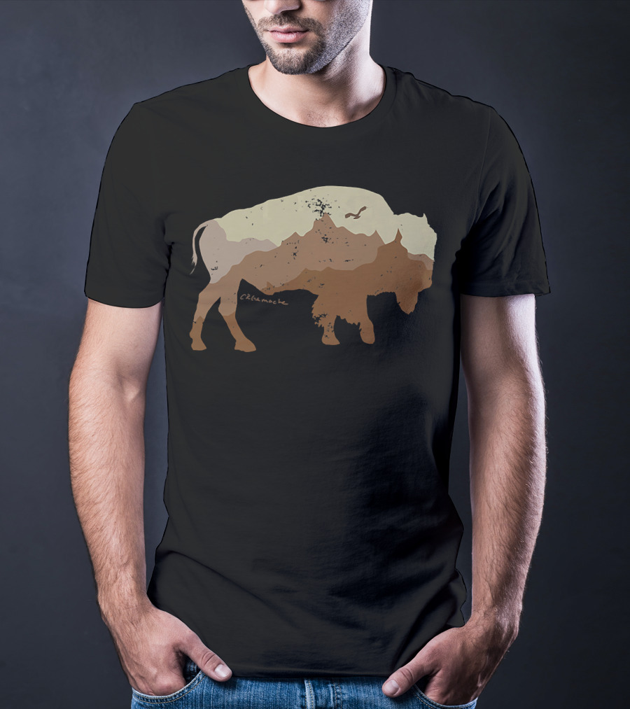 Vintage Bison Mountains Eagle Outdoor Cetanluta T-Shirt