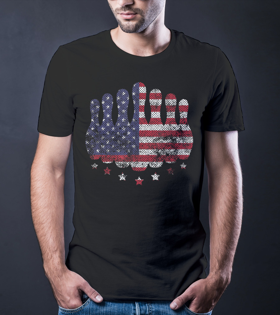 Vintage Patriotic USA Flag Bowling Pins Stars T-Shirt