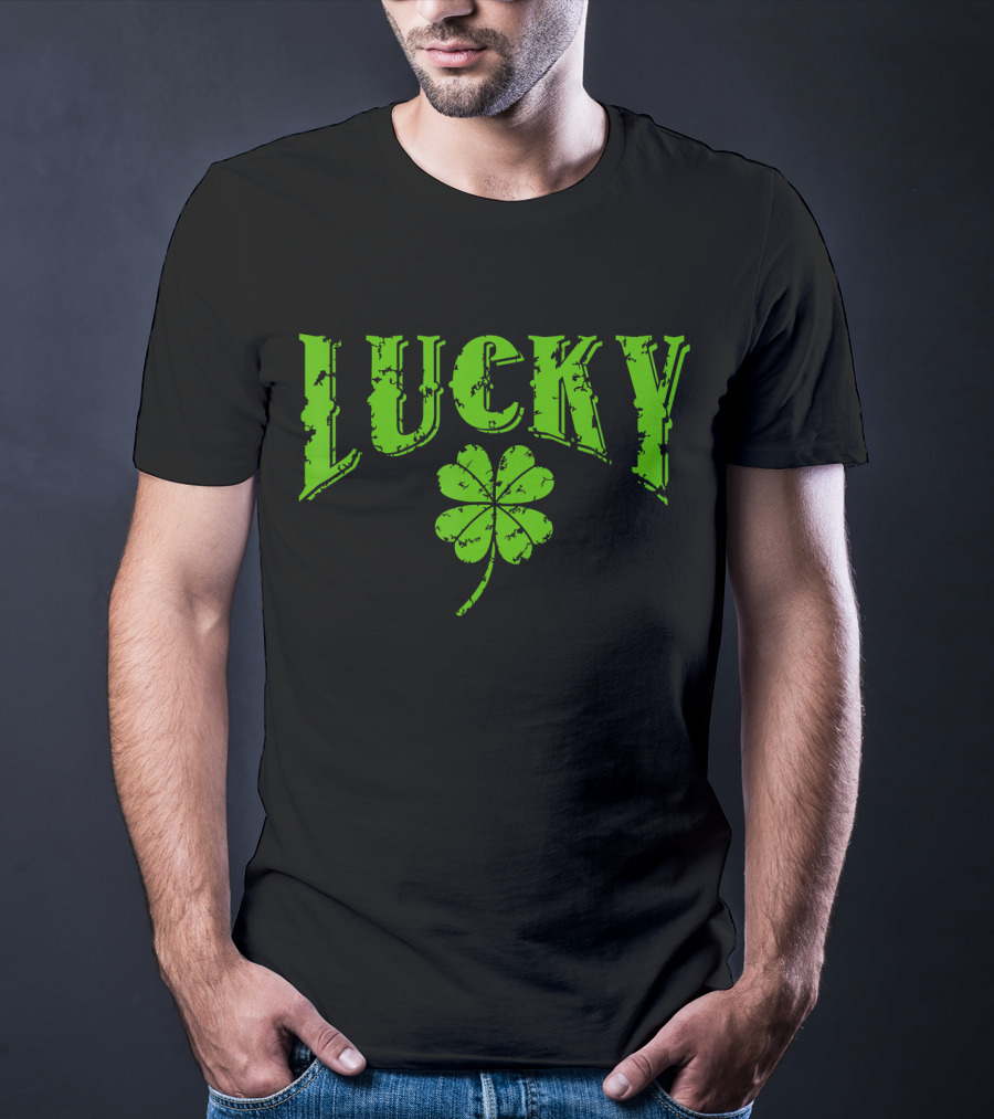 Vintage Lucky Four Leaf Clover Lucky St Paddy's Day T-Shirt