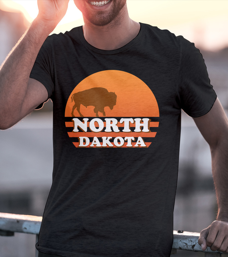 North Dakota Vintage 70s 80s Sunset Buffalo T-Shirt