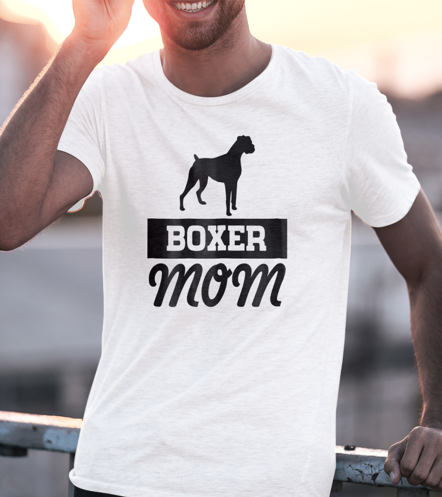 Boxer Mom Dog Mom T-Shirt