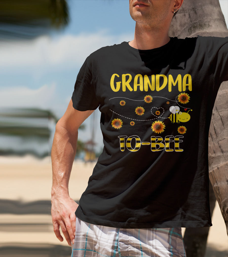 GRANDMA TO BEE Sunflowers And Bee T-Shirt