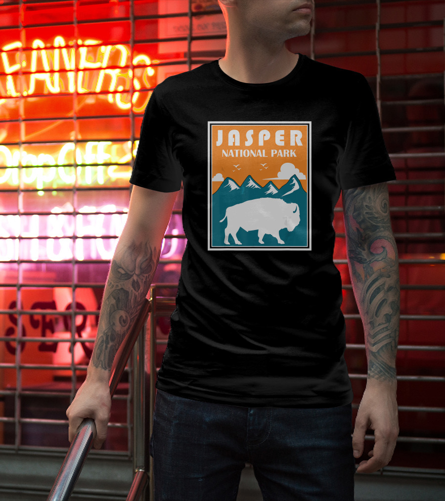 Jasper National Park Canada Bison Silhouette Mountains T-Shirt