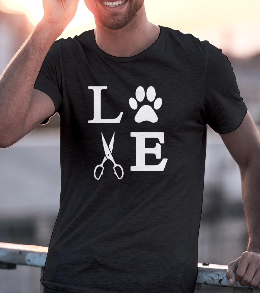 Love Dogs Grooming Paw Groomer Scissors T-Shirt