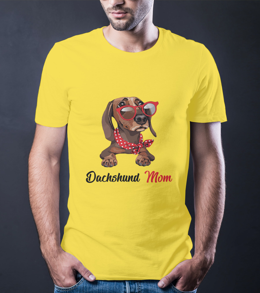 Dachshund Mom Red Glasses And Polka Dot Scarf T-Shirt