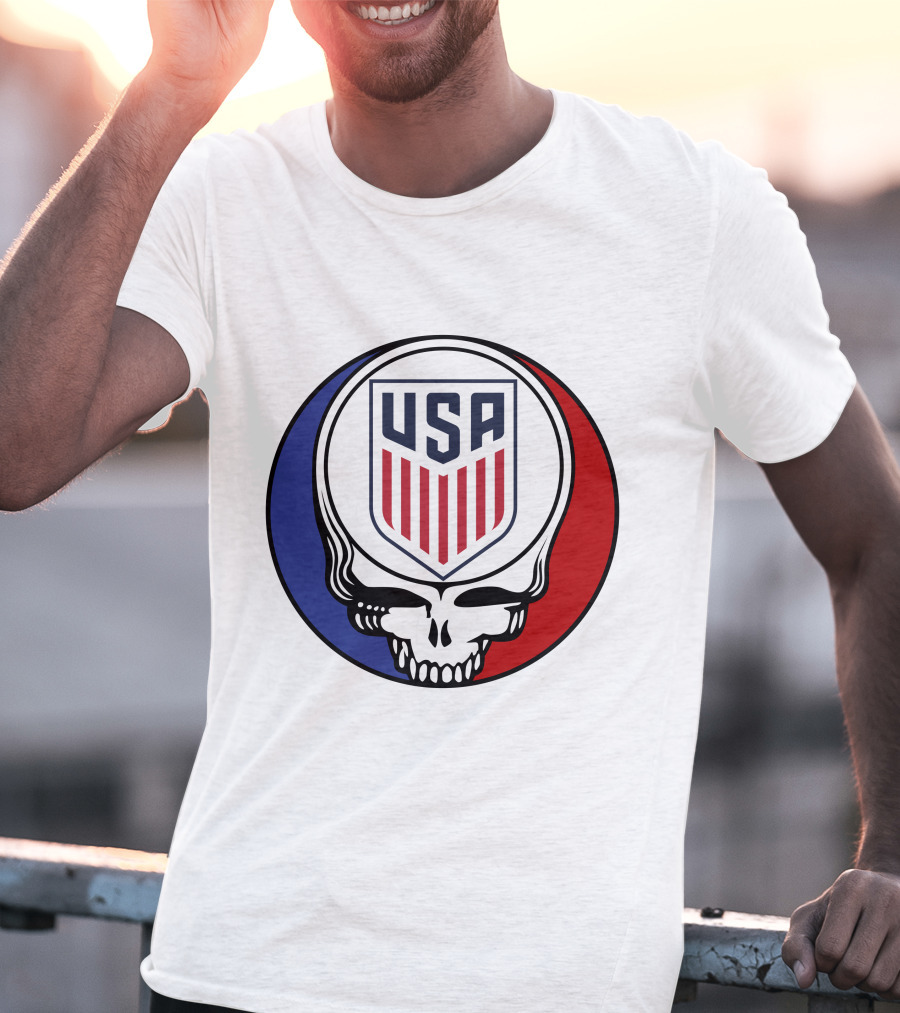 USA Soccer Grateful Dead Skull Logo Red Blue Badge T-Shirt