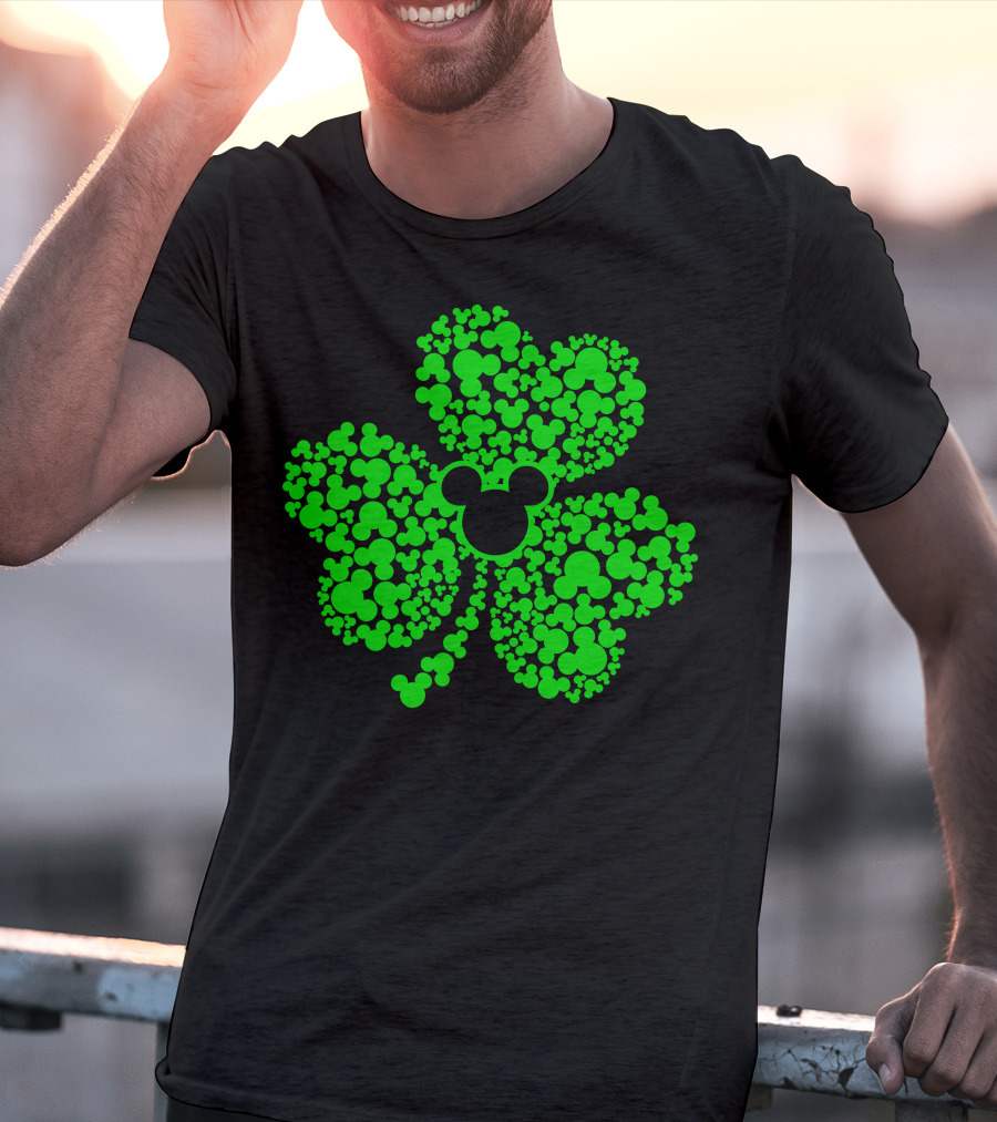 SHAMROCK Mouse Icon Themed St. Patrick's Day Green Flowers T-Shirt