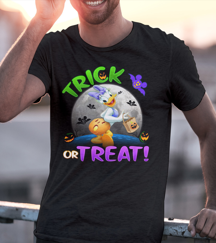 Trick Or Treat Daisy Duck Halloween Moon Bat Pumpkins T-Shirt