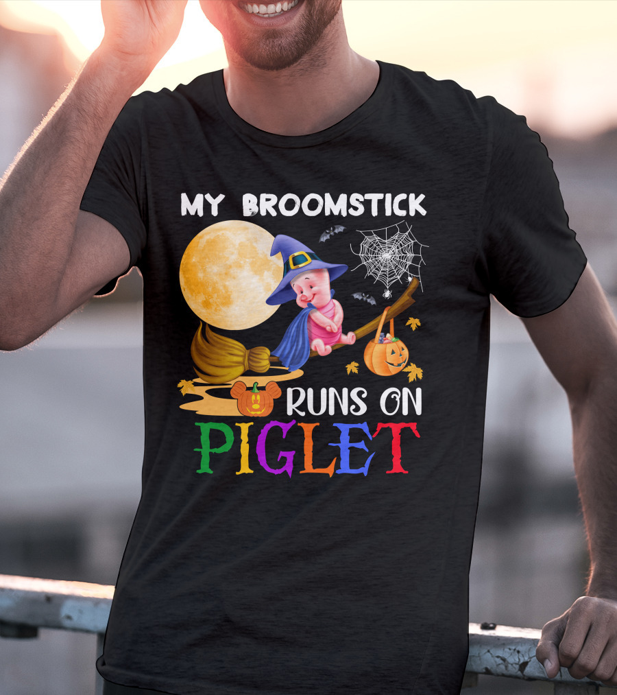 My Broomstick Runs On Piglet Halloween Wizard Moon Pumpkin T-Shirt