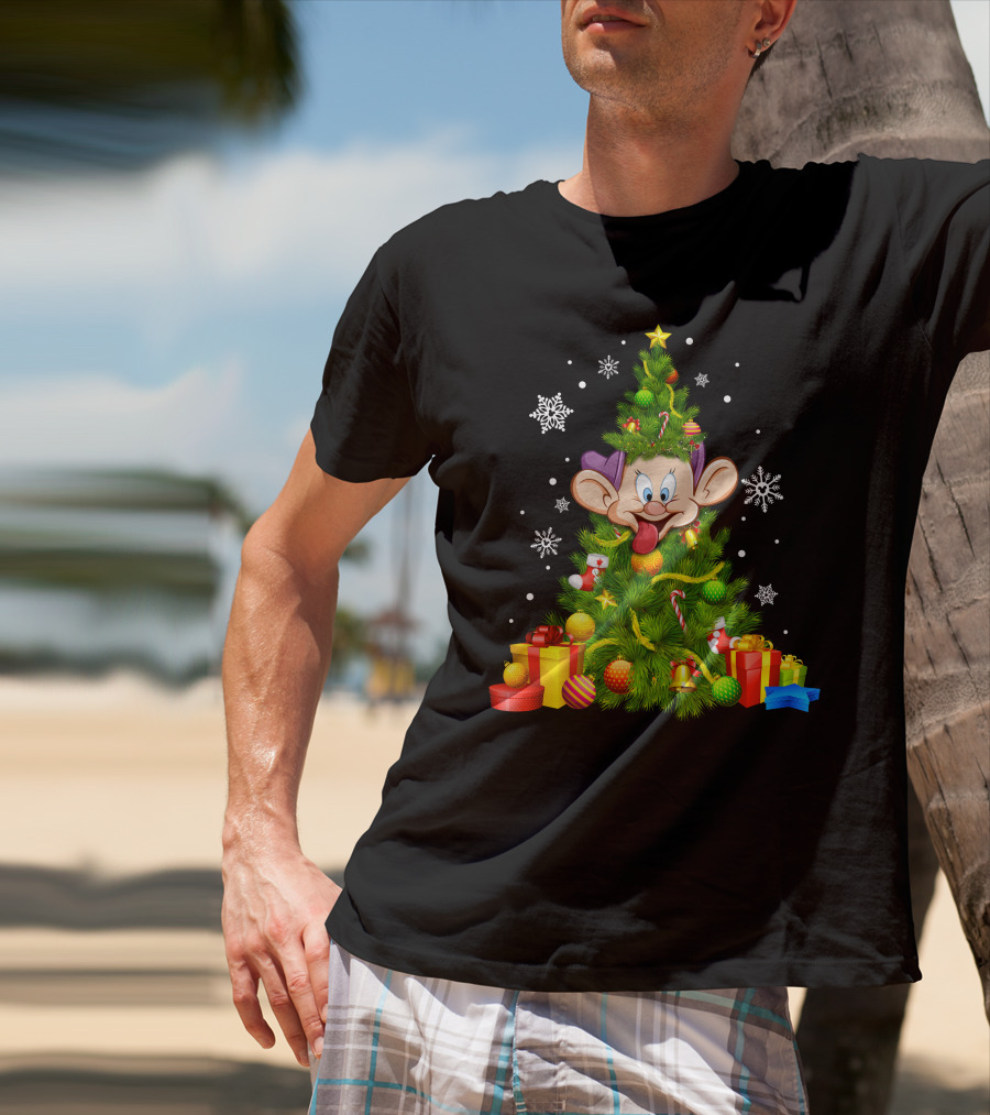 Dopey Christmas Tree Festive Decorations Snowflakes And Gifts T-Shirt