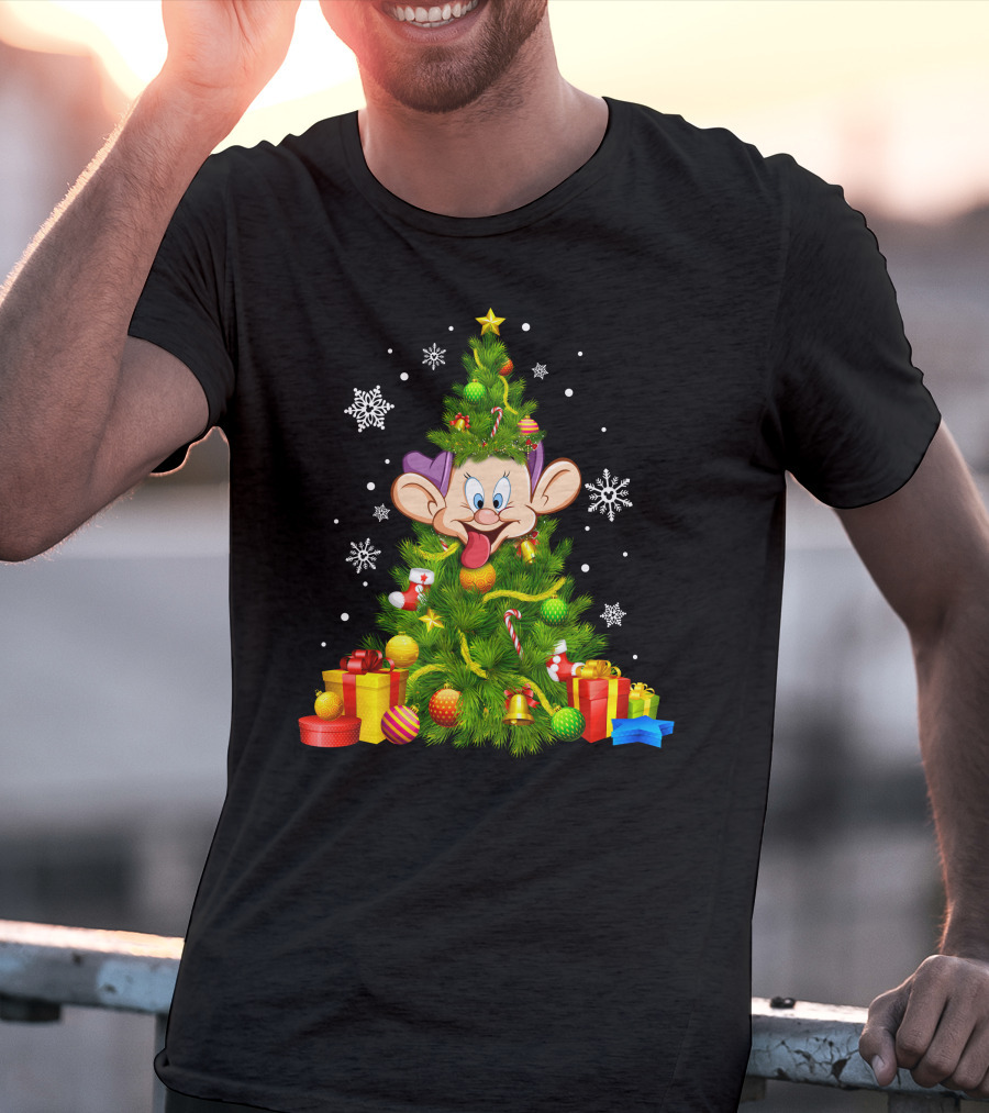 Dopey Christmas Tree Festive Decorations Snowflakes And Gifts T-Shirt