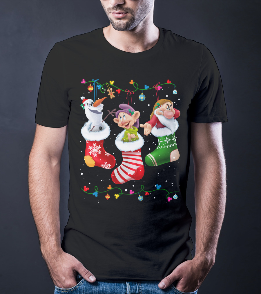 Olaf Dopey Grumpy Christmas Stockings Snowflake Garland T-Shirt