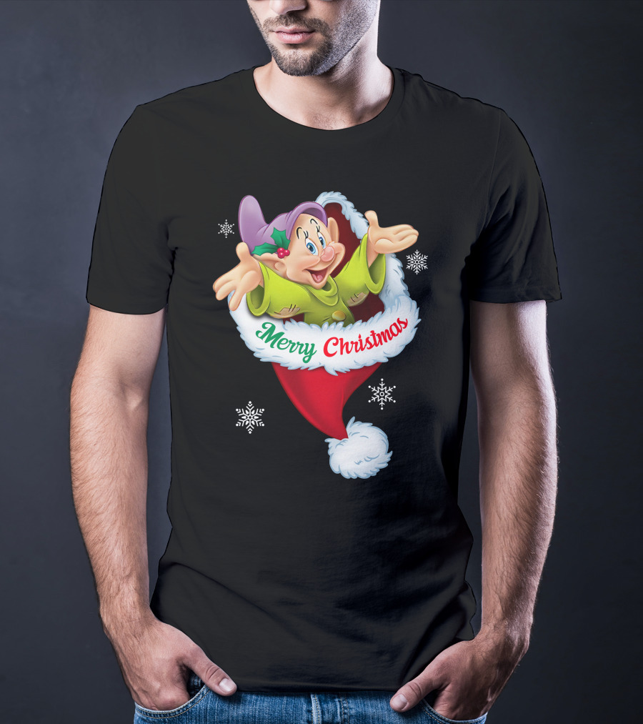 Dopey Merry Christmas Santa Hat Snowflakes T-Shirt