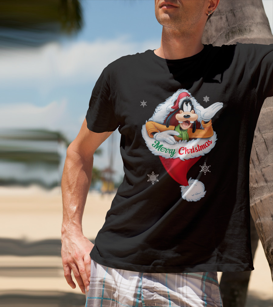 Merry Christmas Goofy In Santa Hat With Snowflakes T-Shirt