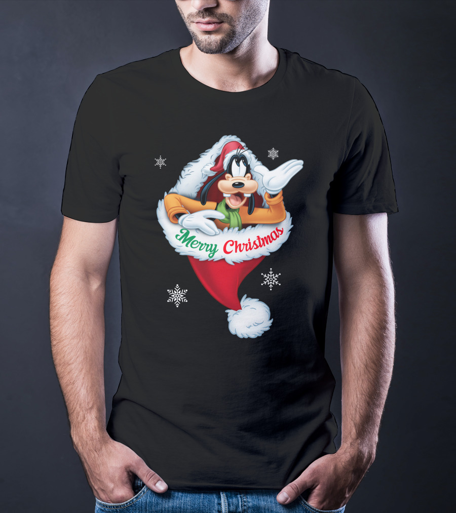 Merry Christmas Goofy In Santa Hat With Snowflakes T-Shirt