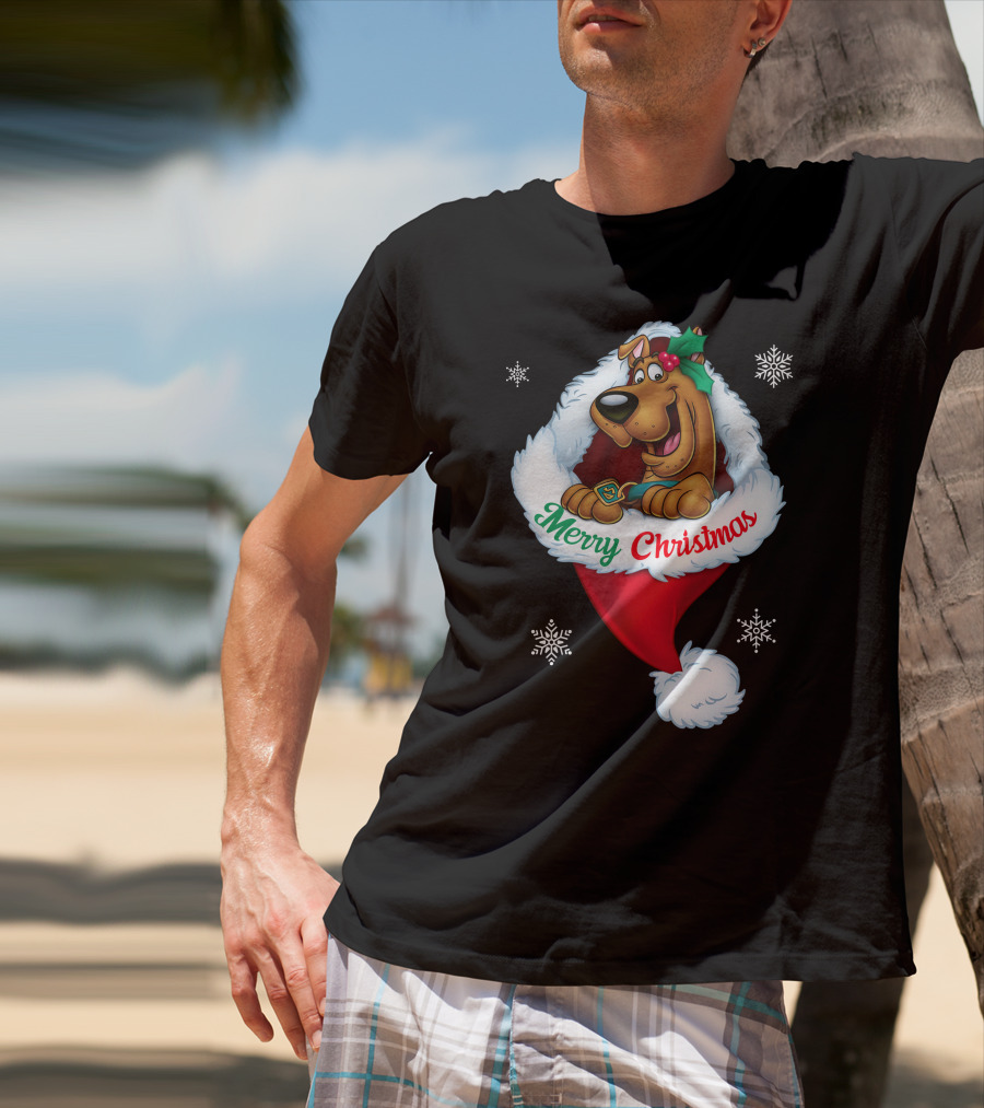 Scooby Doo Merry Christmas Snowflakes Santa Hat T-Shirt