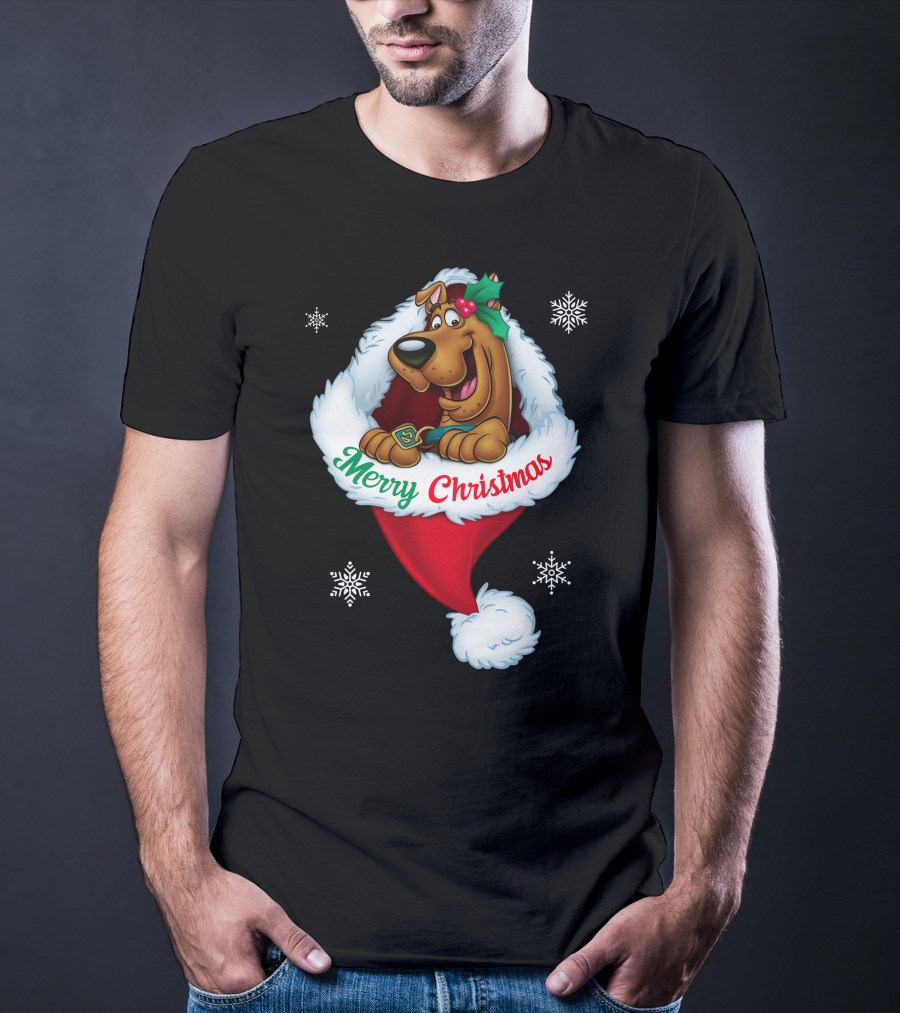 Scooby Doo Merry Christmas Snowflakes Santa Hat T-Shirt