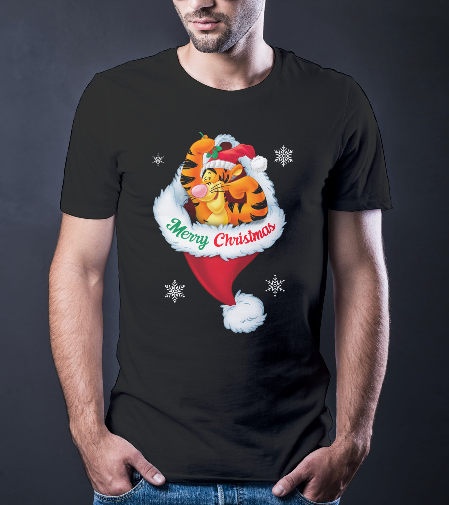 Merry Christmas Tigger Santa Hat Snowflakes T-Shirt