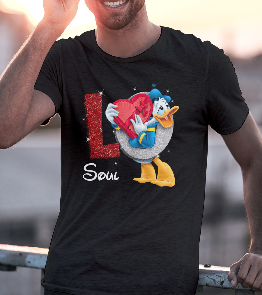 Donald Duck Holding Heart Love Soul T-Shirt