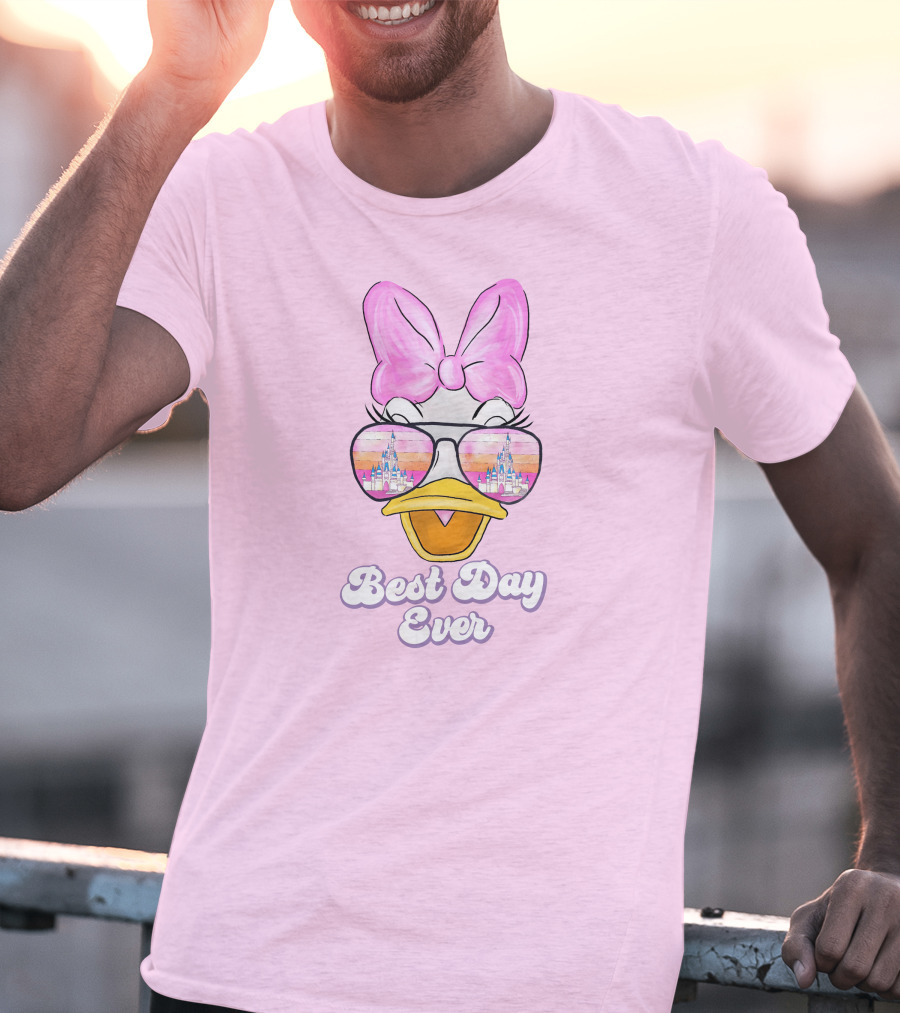 Best Day Ever Daisy Duck Disney Castle Reflection T-Shirt