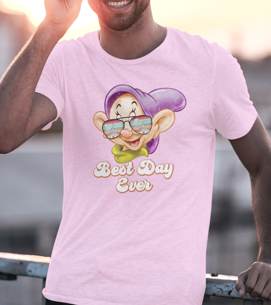 Best Day Ever Dopey Sunglasses Castle T-Shirt