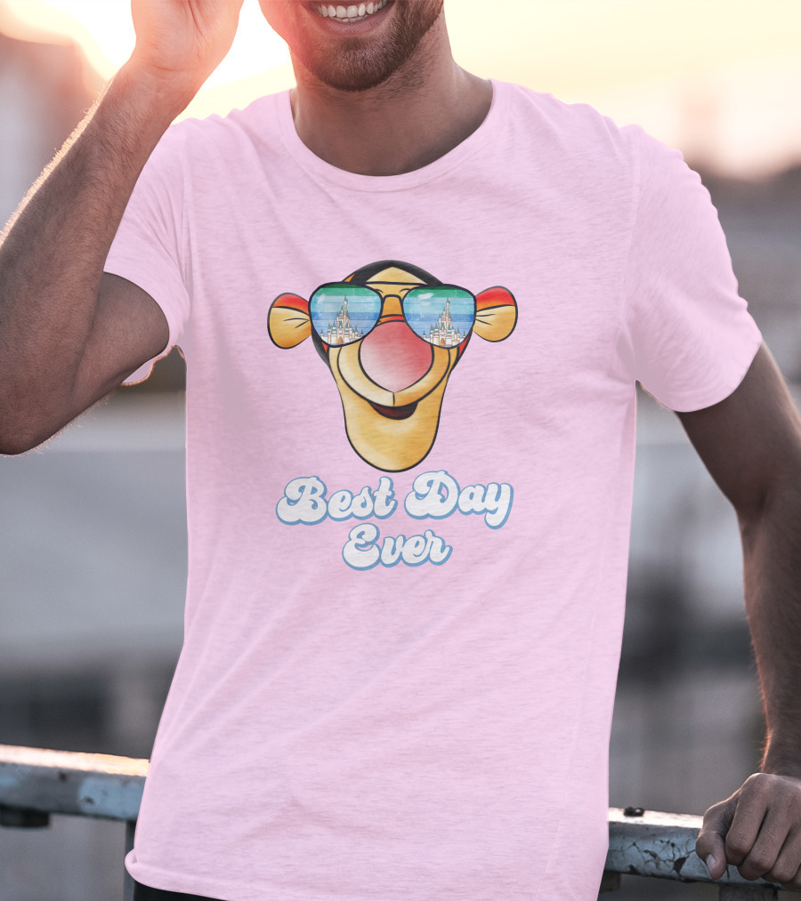 Tigger Best Day Ever Disney Castle Sunglasses T-Shirt