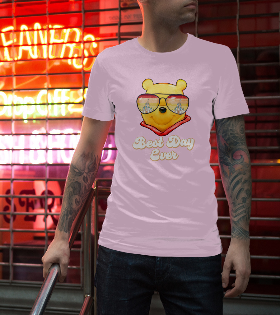 Best Day Ever Pooh Sunglasses Castle T-Shirt