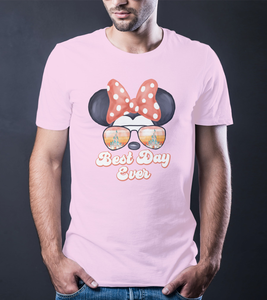 Minnie Mouse Best Day Ever Castle Sunglasses T-Shirt