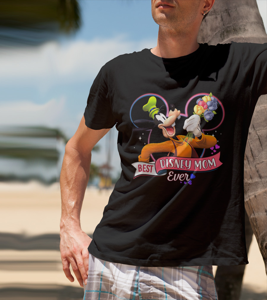 Best Disney Mom Ever Goofy Holding Flowers Pixar Balloons Hearts T-Shirt