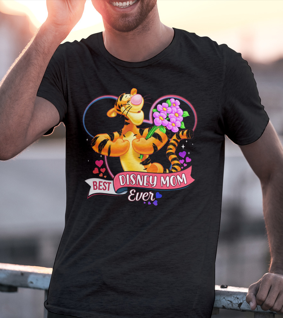 Best Disney Mom Ever Tigger With Heart And Flowers T-Shirt