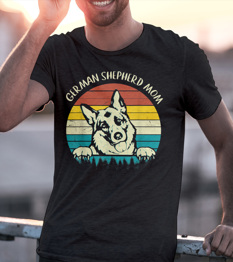 German Shepherd Mom Retro Sunset T-Shirt