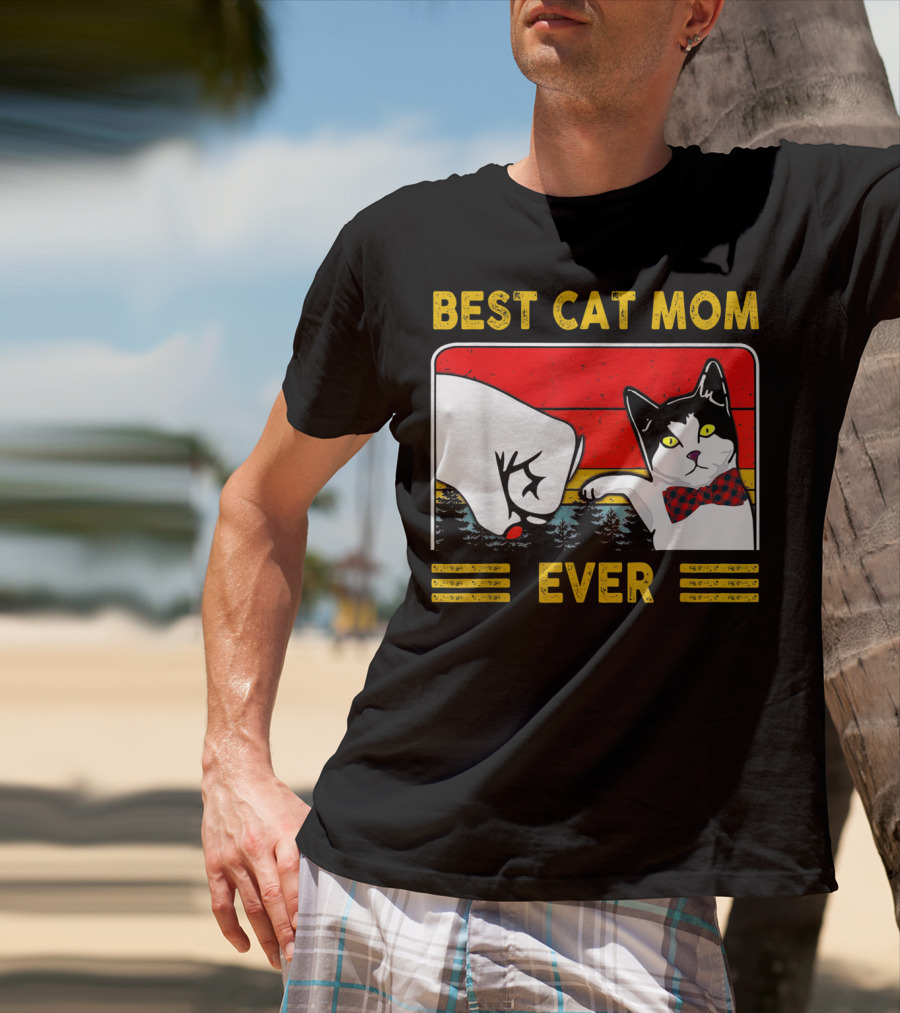 BEST CAT MOM EVER Retro Vintage Cat With Fist Bump And Bow Tie T-Shirt