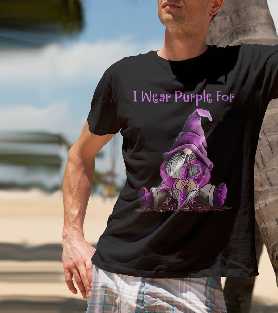 I Wear Purple For Fibromyalgia Awareness Gnome Holding Purple T-Shirt