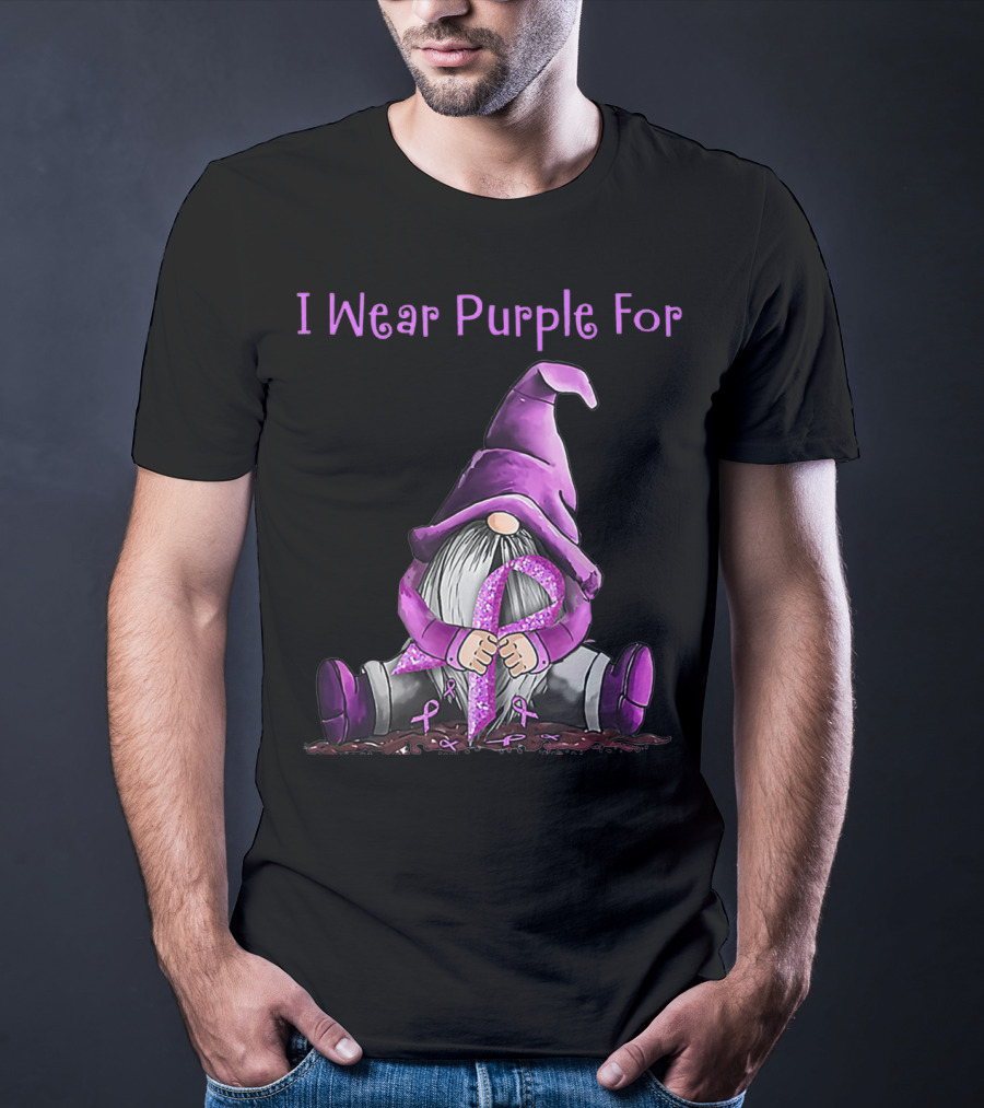 I Wear Purple For Fibromyalgia Awareness Gnome Holding Purple T-Shirt