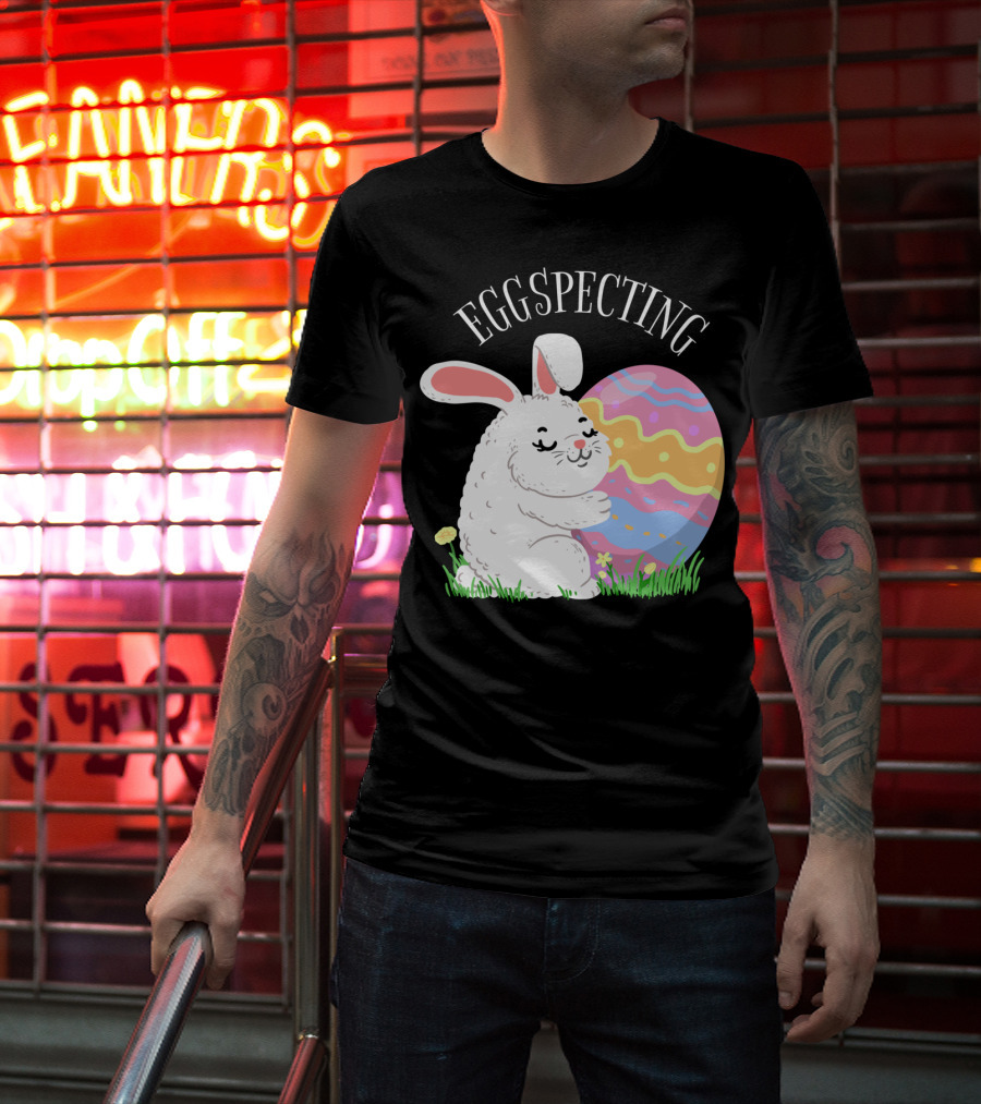 Eggspecting Easter Bunny Hugging Colorful Egg Pregnancy Announcement T-Shirt
