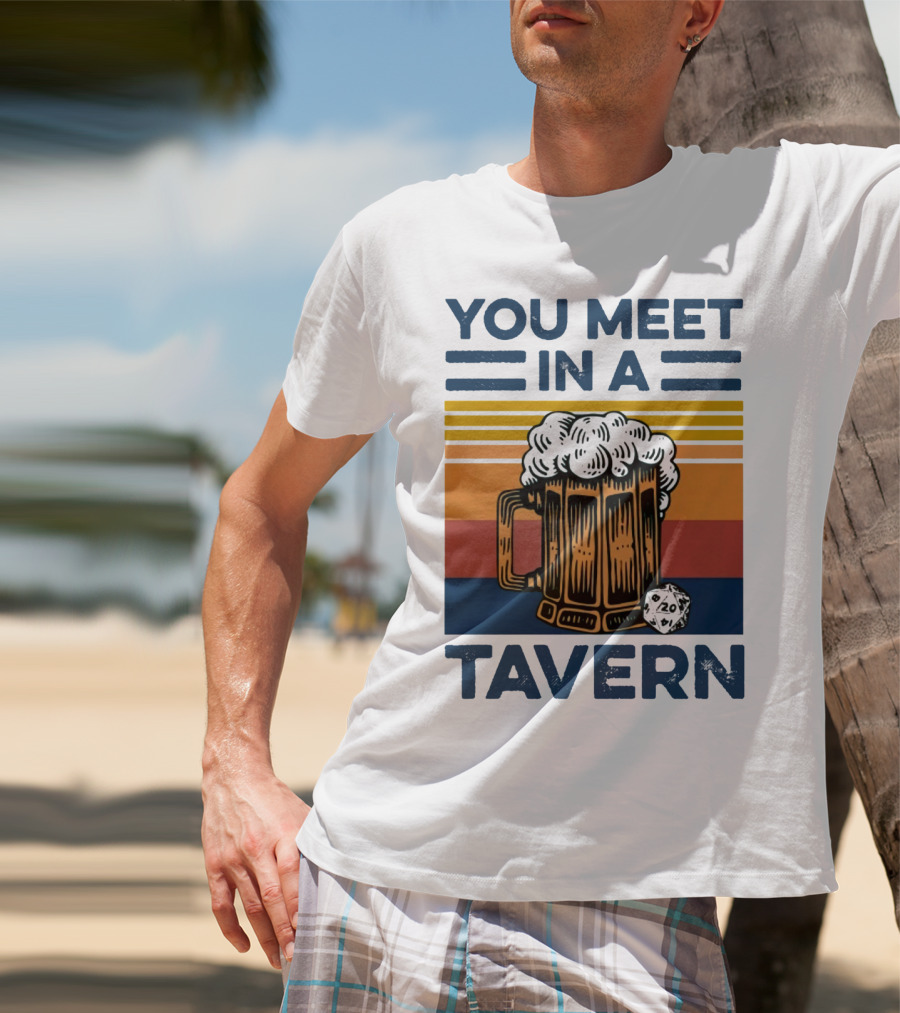 YOU MEET IN A TAVERN Beer Mug With D20 Dice And Vintage Stripes T-Shirt
